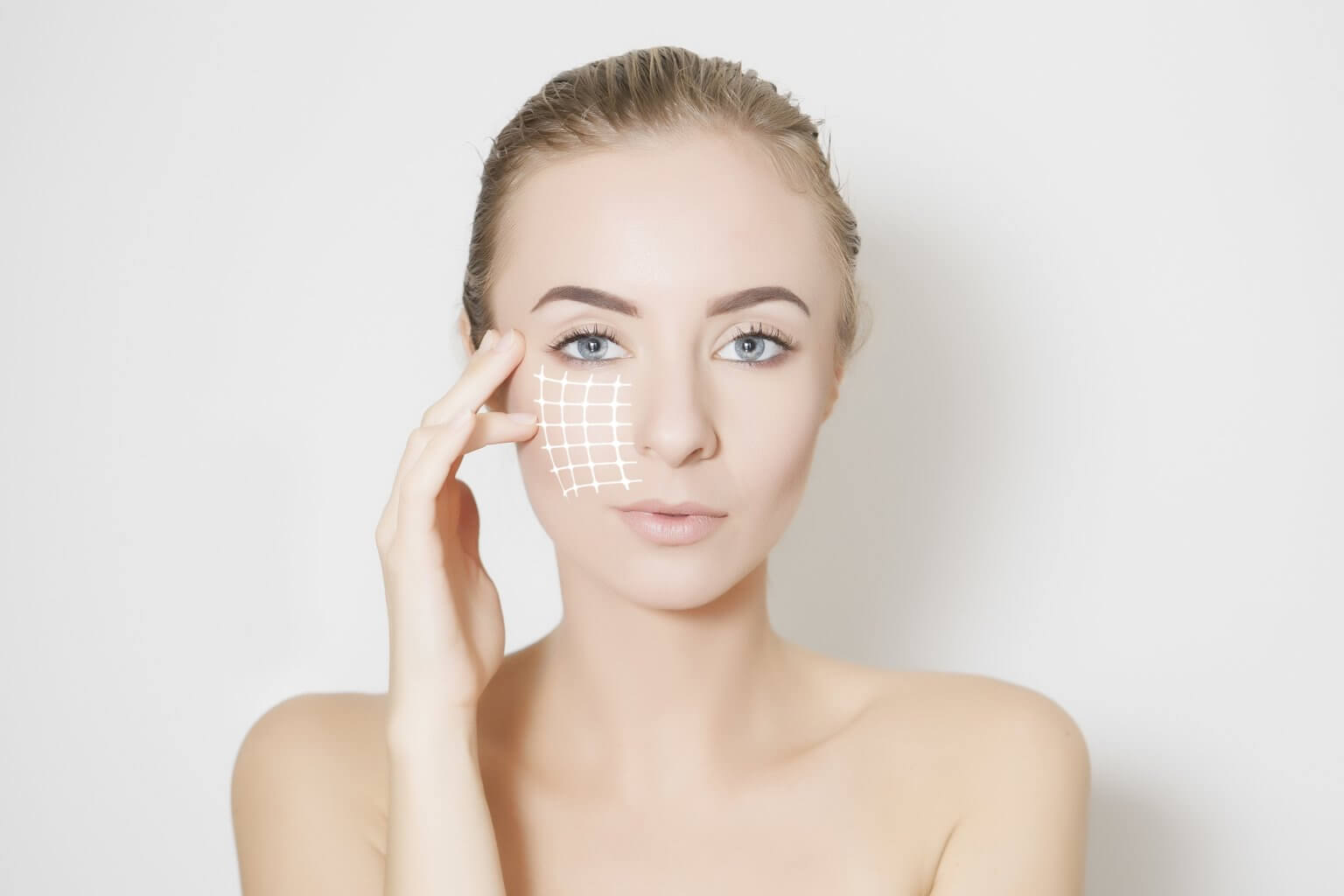 Ästhetik Manufaktur Ludwigsburg Raum Stuttgart - ihr Spezialist für Unterspritzungen Lippenaufbau, LIppen aufspritzen, Nasenkorrektur ohne OP, Kinnaufbau, Wangenaufbau, Jawline, Buttlift, Liquid Buttlift, Mesotherapie